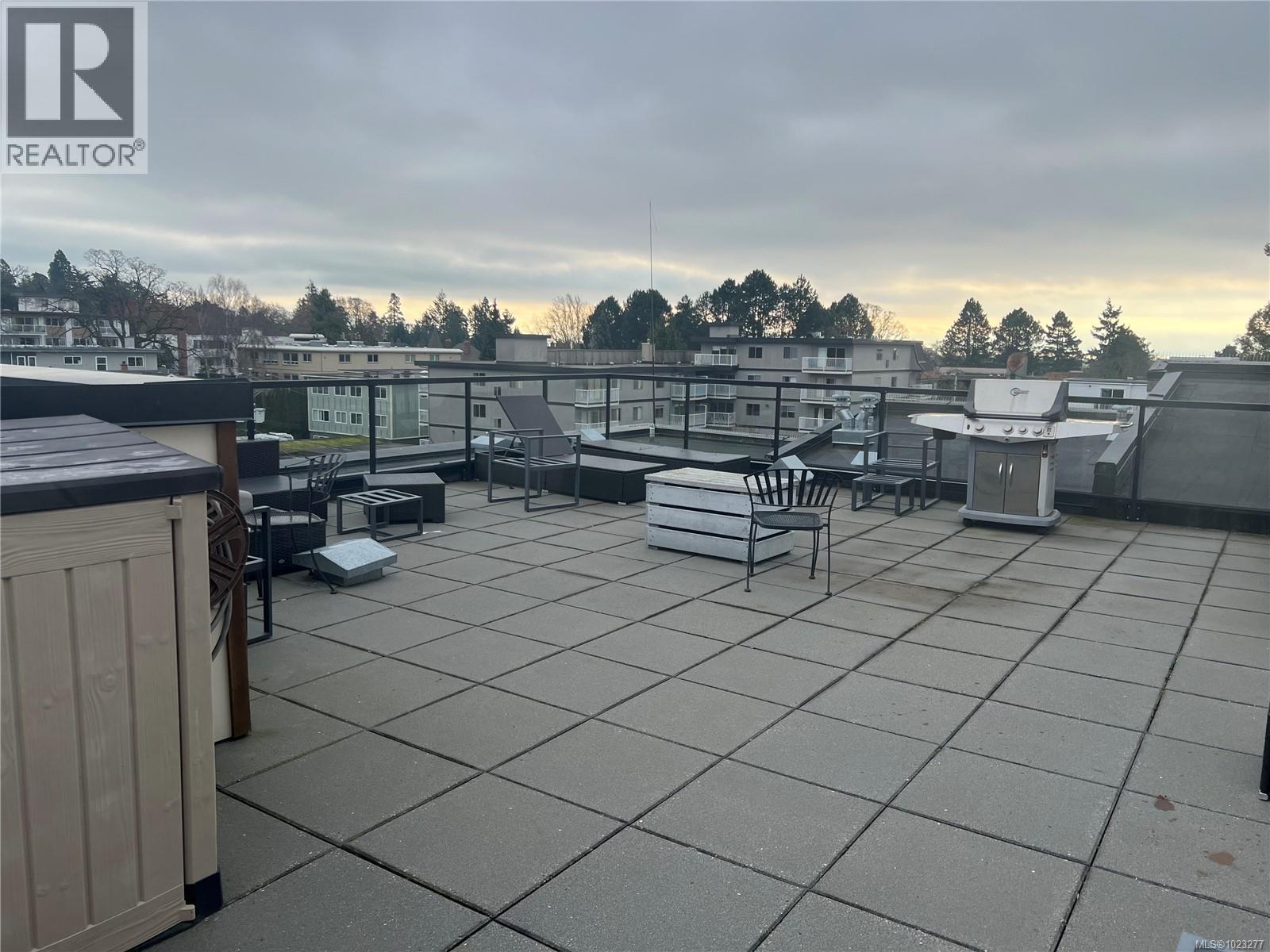 305 1121 Fort St, Victoria, British Columbia  V8V 3K9 - Photo 25 - 1023277