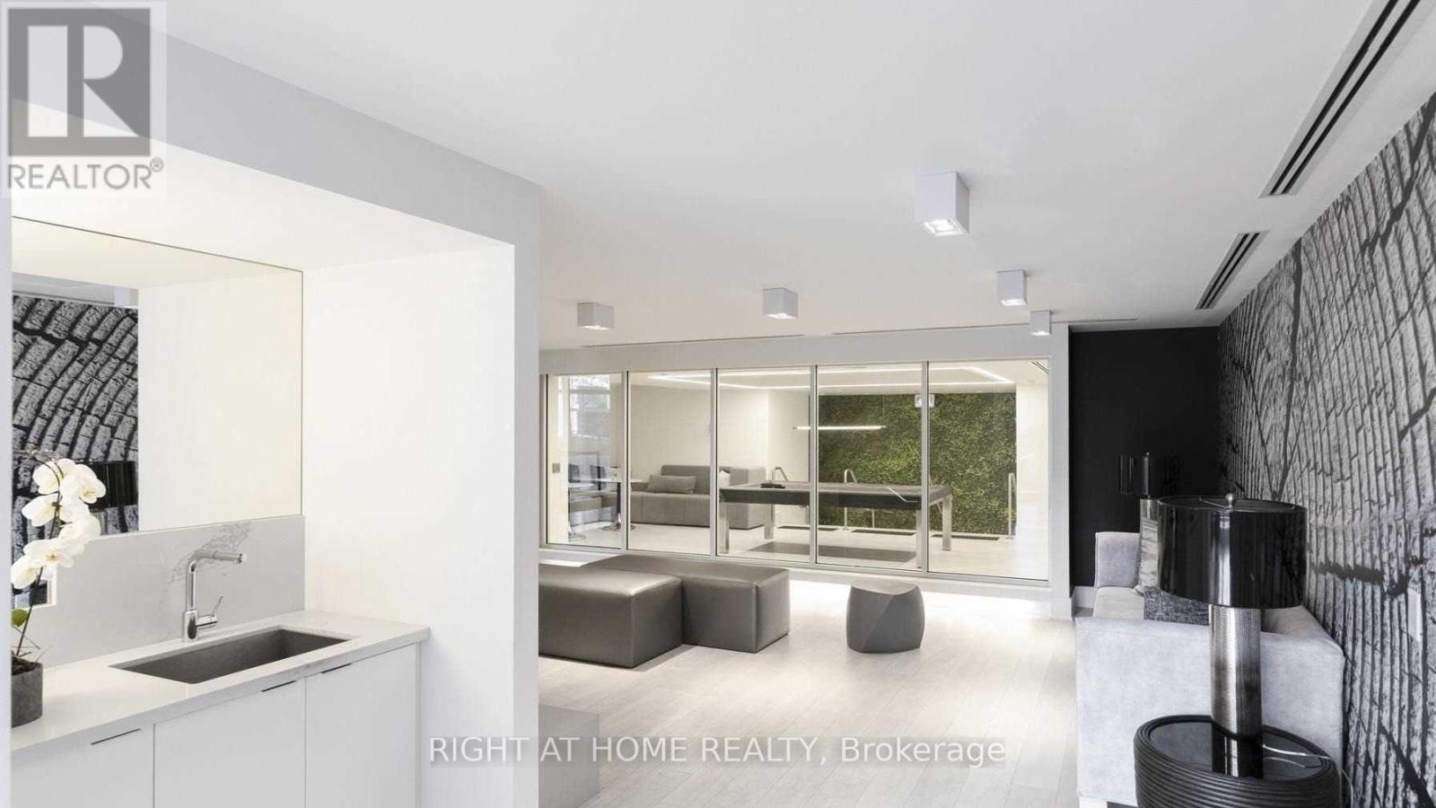 2705 - 2916 Highway 7, Vaughan, Ontario  L4K 0K6 - Photo 21 - N12723302