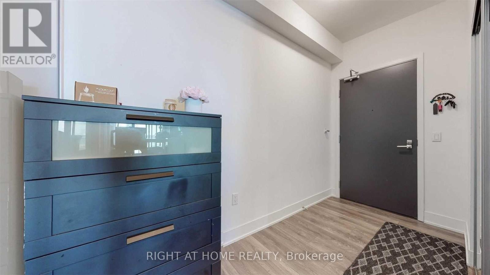 2705 - 2916 Highway 7, Vaughan, Ontario  L4K 0K6 - Photo 3 - N12723302