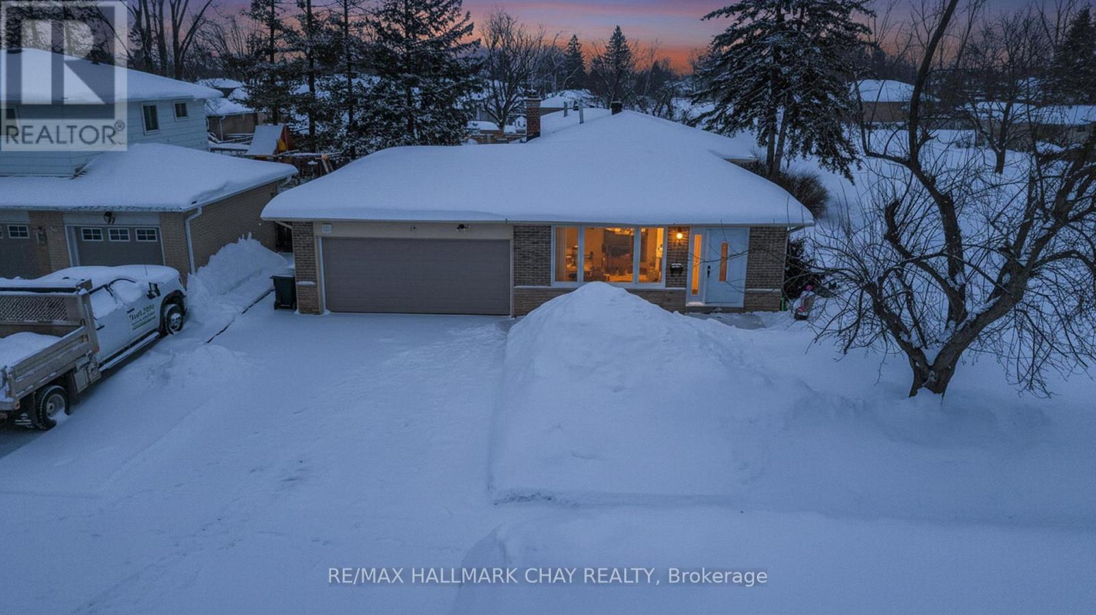 15 Curtiss Court, Barrie (Grove East), Ontario  L4M 2M6 - Photo 2 - S12723288