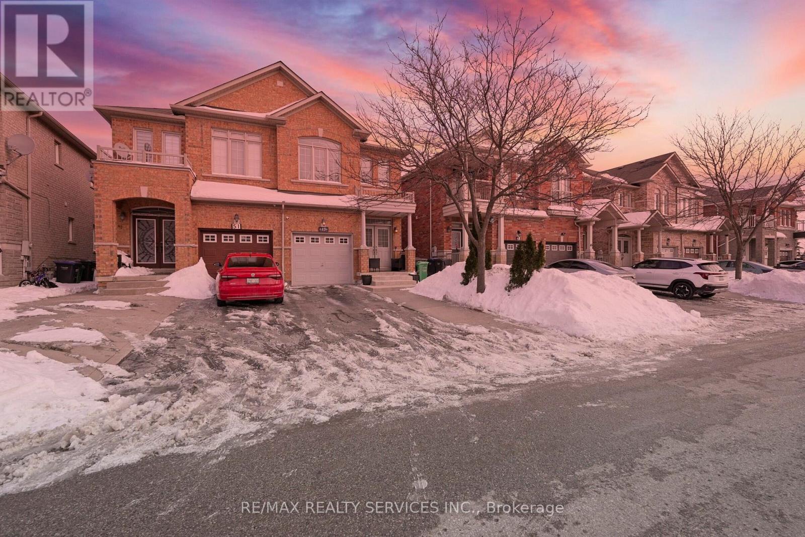 49 CRYSTALVIEW CRESCENT, Brampton, Ontario