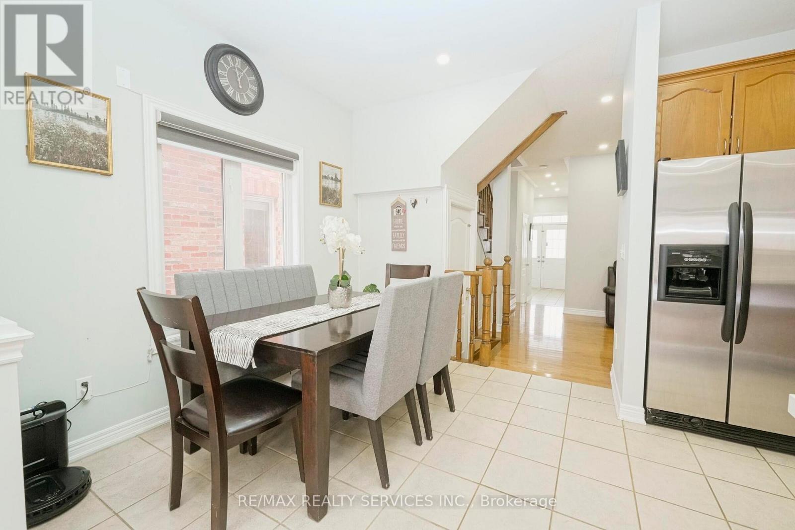 49 Crystalview Crescent, Brampton, Ontario  L6P 2R7 - Photo 17 - W12723304