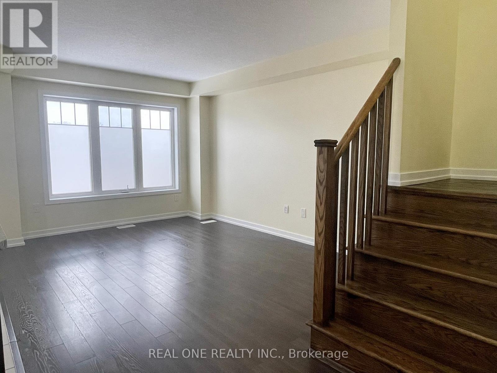 7 Hedges Crescent, Hamilton, Ontario  L8J 0K8 - Photo 8 - X12723258