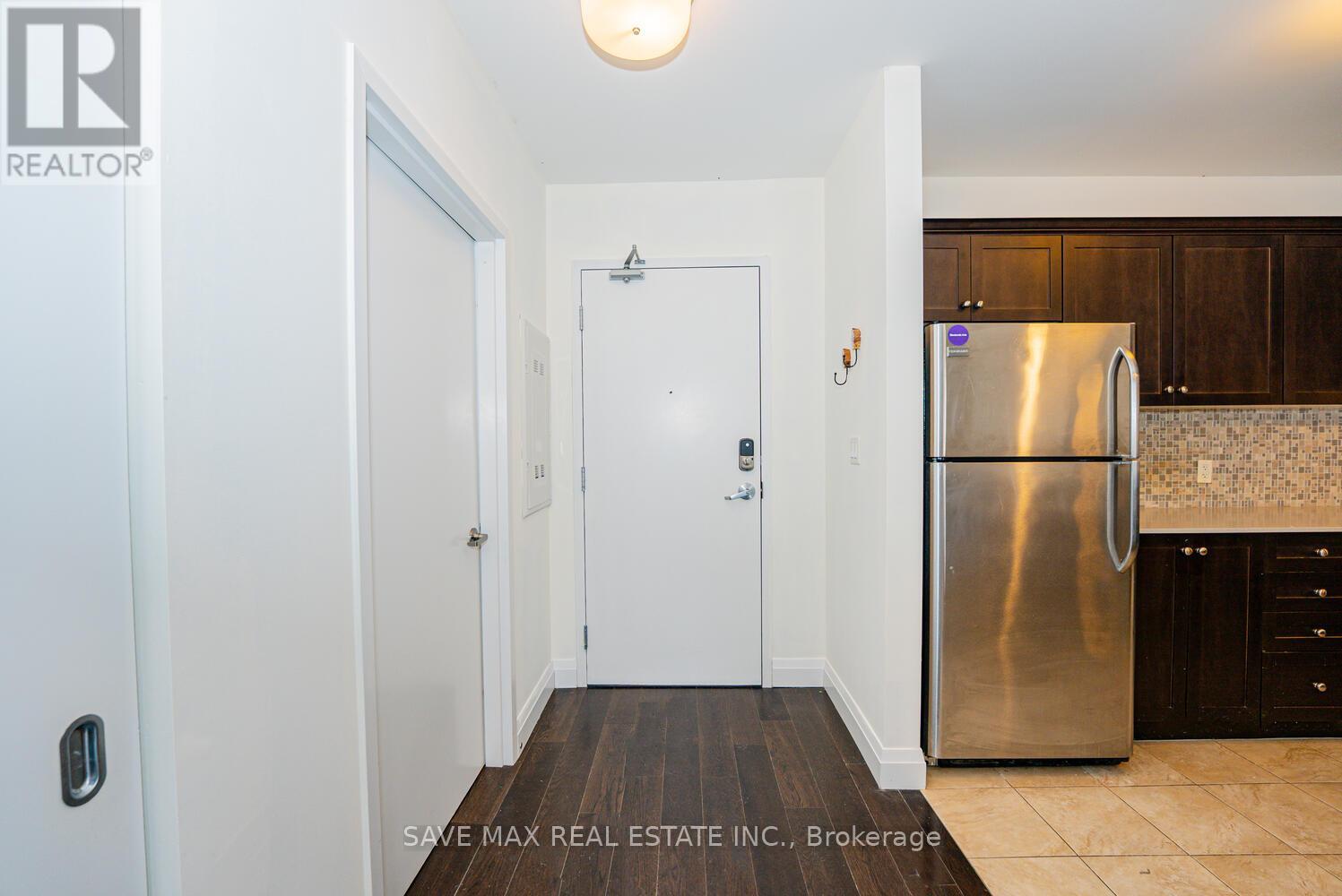 205 - 26 Wellington Street, St. Catharines, Ontario  L2R 5P8 - Photo 10 - X12723282