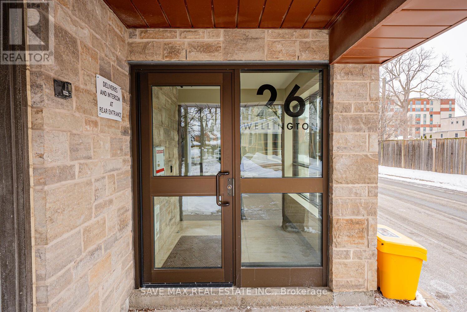 205 - 26 Wellington Street, St. Catharines, Ontario  L2R 5P8 - Photo 4 - X12723282