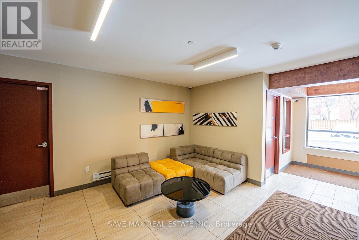 205 - 26 Wellington Street, St. Catharines, Ontario  L2R 5P8 - Photo 7 - X12723282