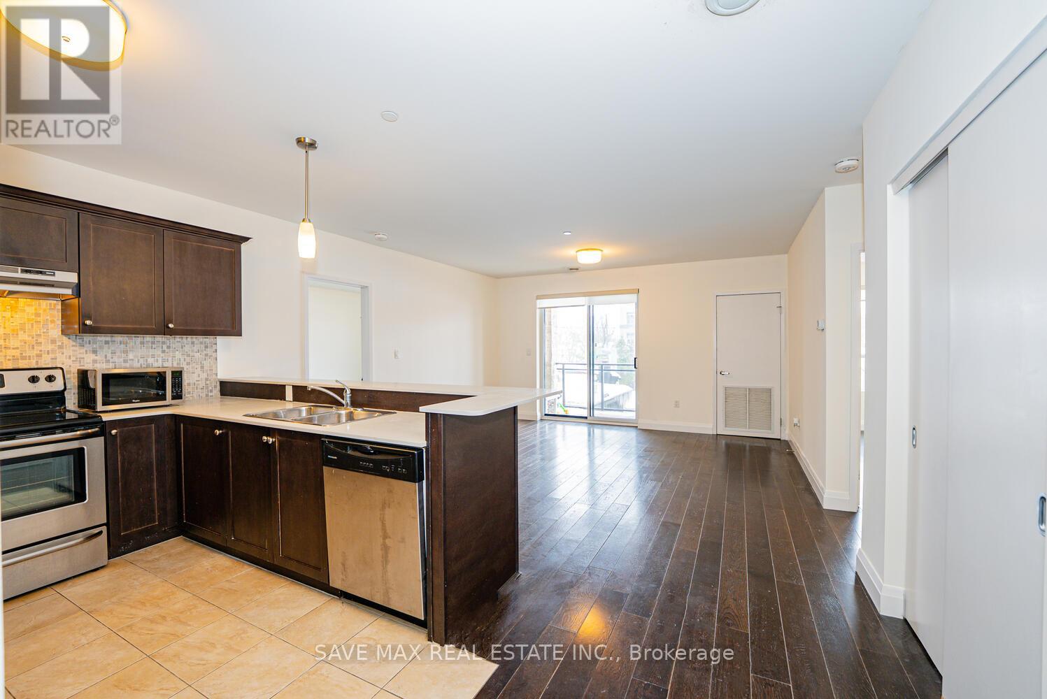 205 - 26 Wellington Street, St. Catharines, Ontario  L2R 5P8 - Photo 9 - X12723282