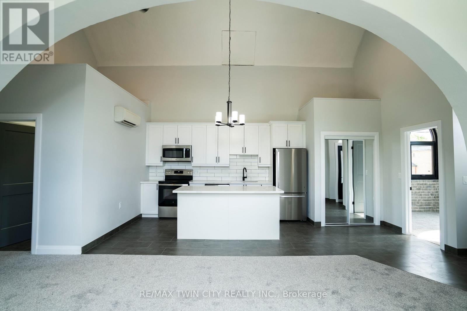 6 - 130 ELGIN STREET, Brantford, Ontario