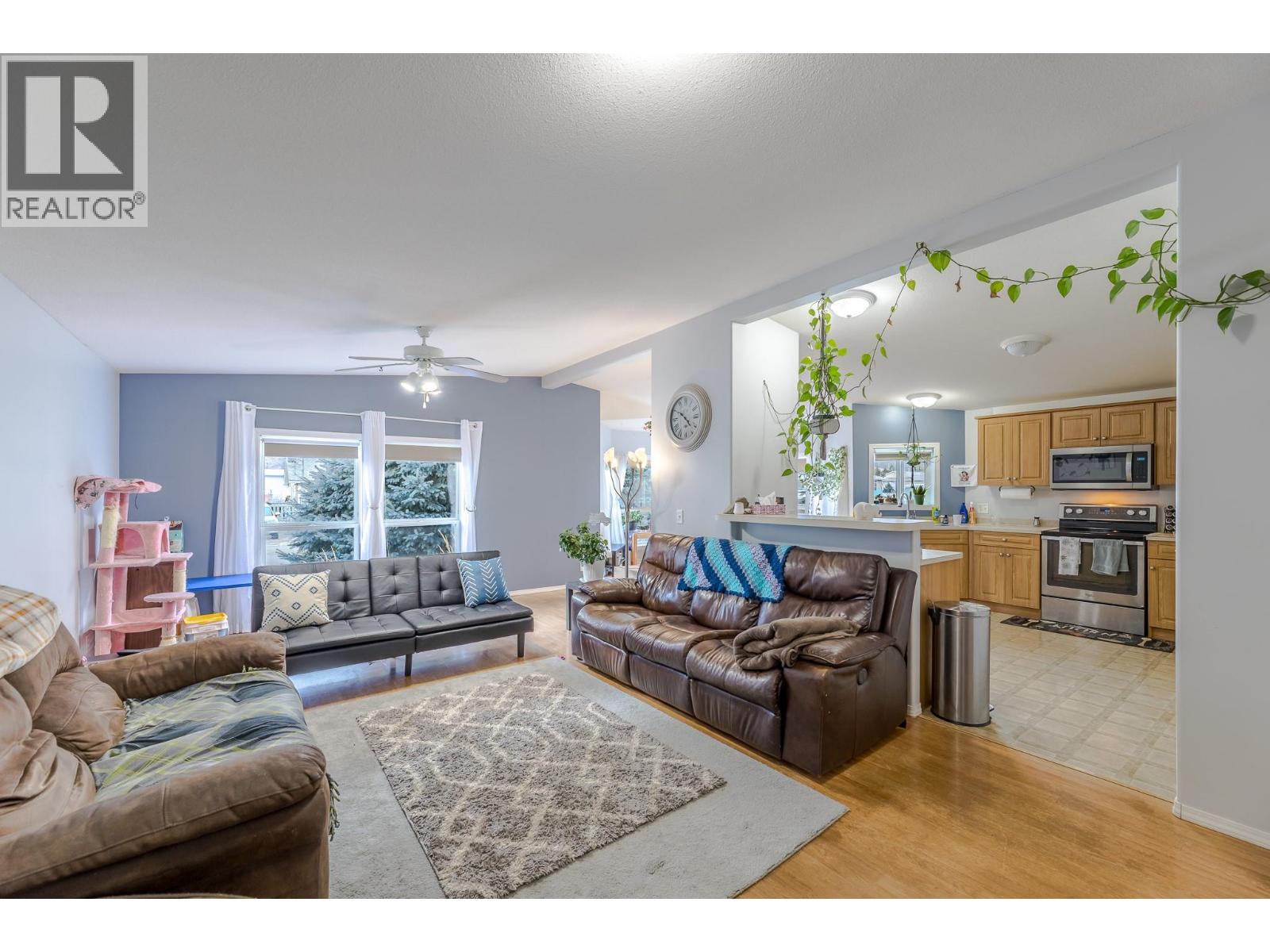 604 10th Avenue, Keremeos, British Columbia  V0X 1N3 - Photo 5 - 10371330