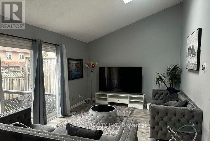 21 Conestoga Road, Woodstock, Ontario  N4T 1H9 - Photo 6 - X12718448