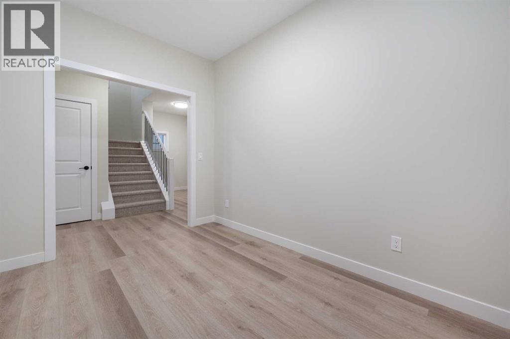 84 Waterford Manor, Chestermere, Alberta  T1X 2T9 - Photo 11 - A2281266