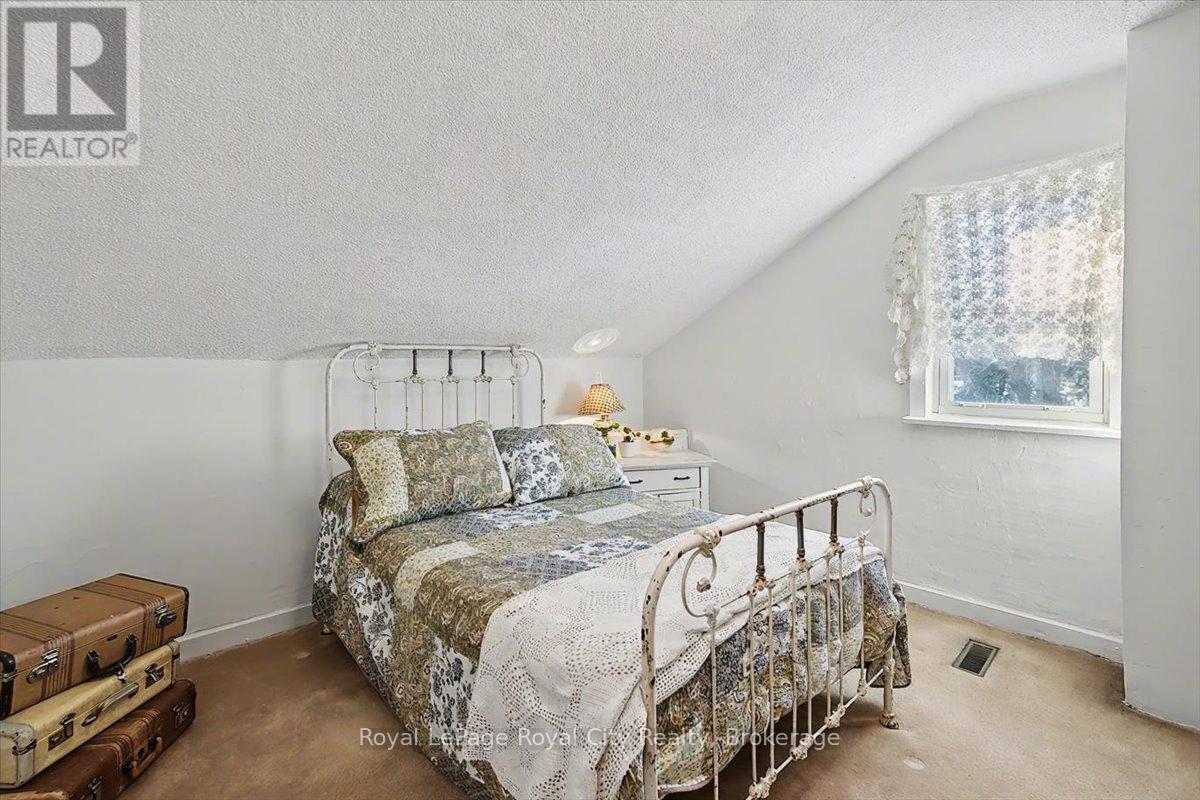 687 New Dundee Road, Kitchener, Ontario N2P 2N9 - Photo 23 - X12723342