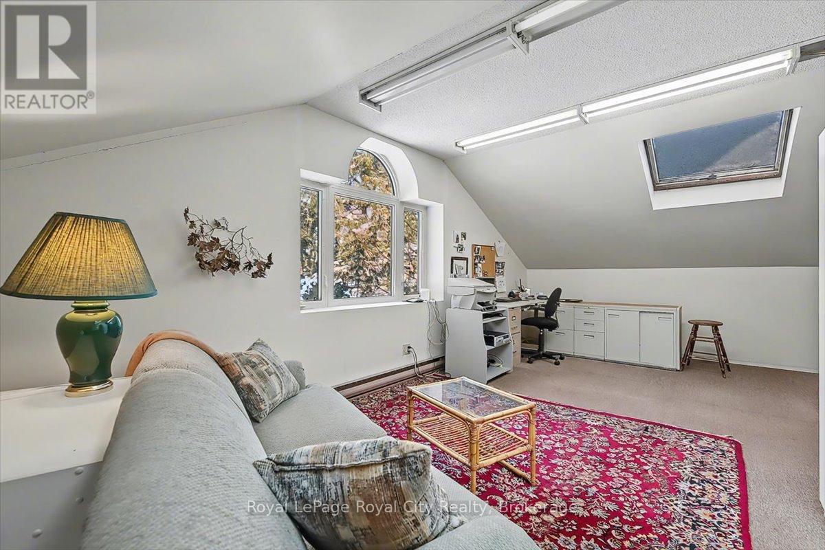 687 New Dundee Road, Kitchener, Ontario N2P 2N9 - Photo 31 - X12723342