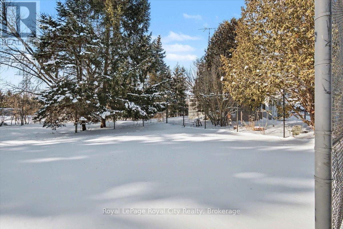 687 New Dundee Road, Kitchener, Ontario N2P 2N9 - Photo 34 - X12723342