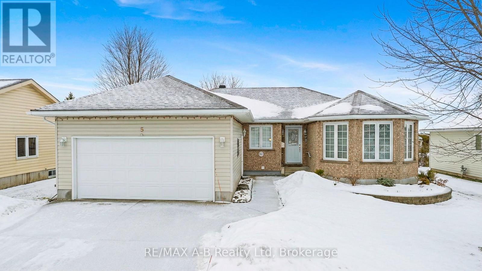 5 - 30 ANN STREET, St. Marys, Ontario