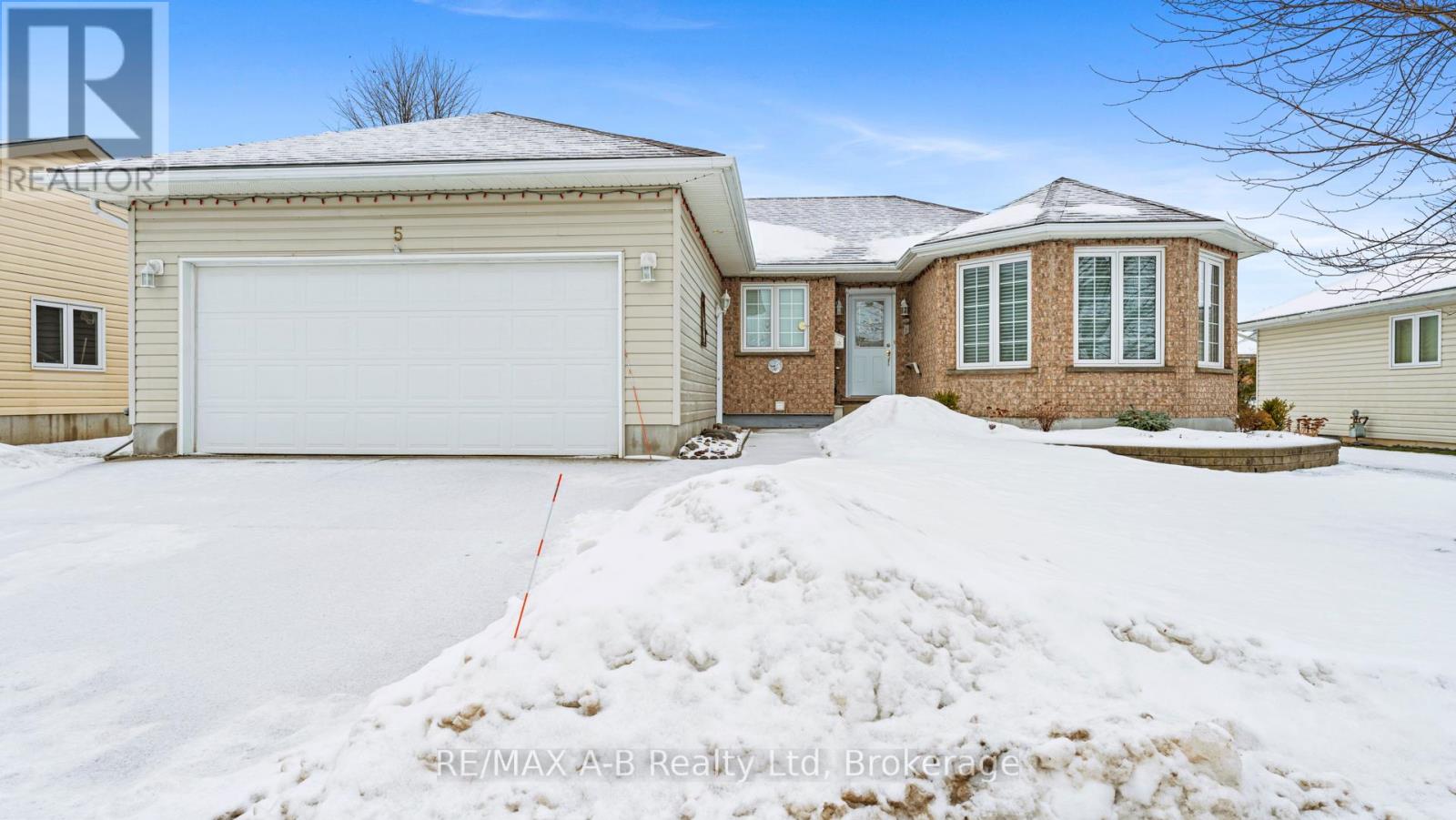 5 - 30 Ann Street, St. Marys, Ontario  N4X 1C8 - Photo 2 - X12723348