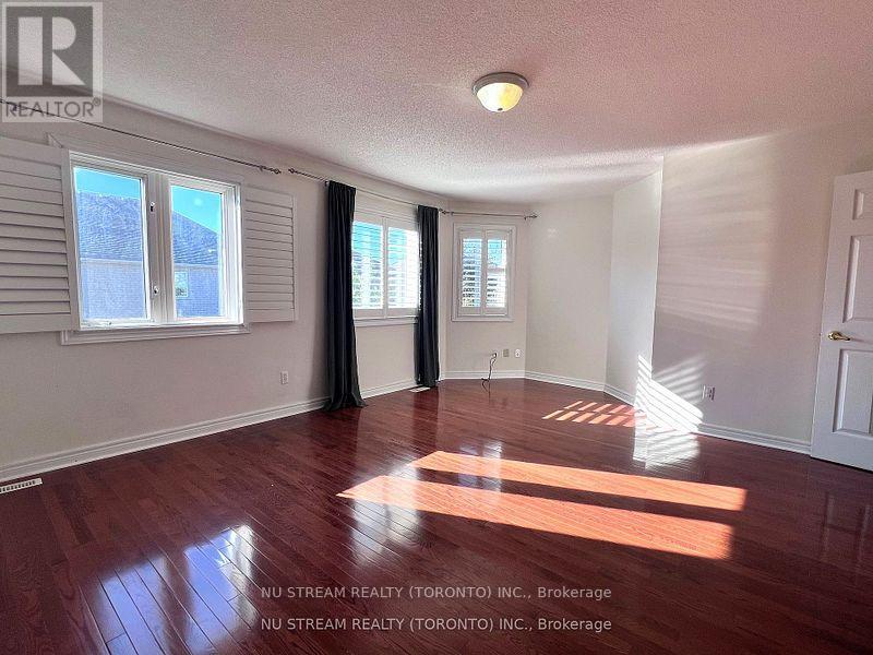 Upper - 5 Victoria Wood Avenue, Markham, Ontario  L6E 1X7 - Photo 11 - N12723318