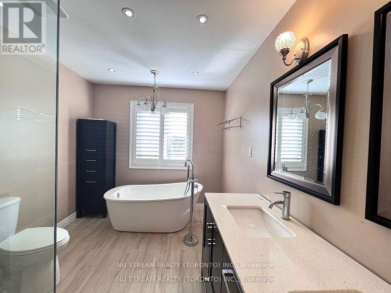 Upper - 5 Victoria Wood Avenue, Markham, Ontario  L6E 1X7 - Photo 13 - N12723318