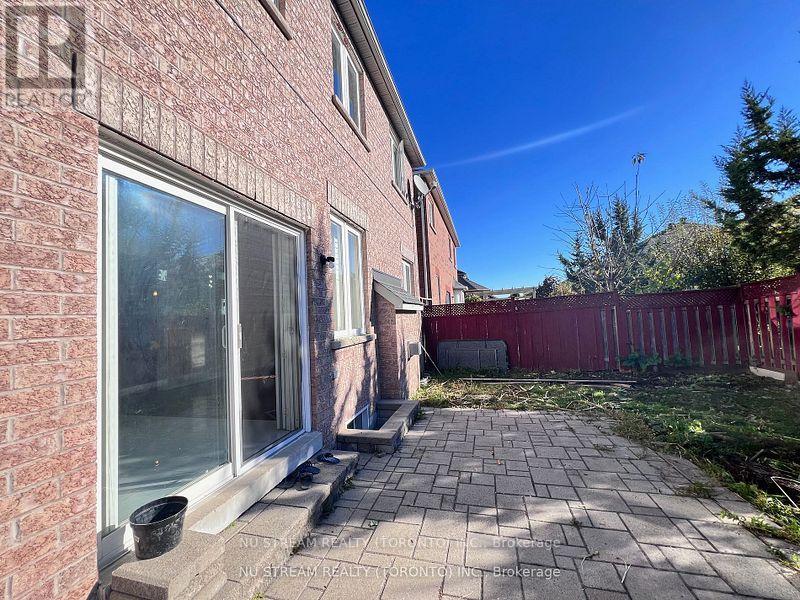 Upper - 5 Victoria Wood Avenue, Markham, Ontario  L6E 1X7 - Photo 26 - N12723318