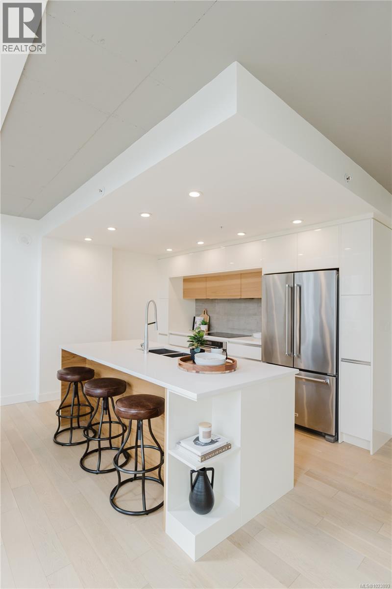 515 989 Johnson St, Victoria, British Columbia  V8V 0E3 - Photo 12 - 1023893