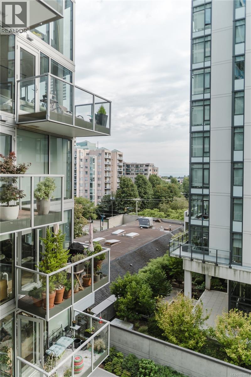 515 989 Johnson St, Victoria, British Columbia  V8V 0E3 - Photo 20 - 1023893