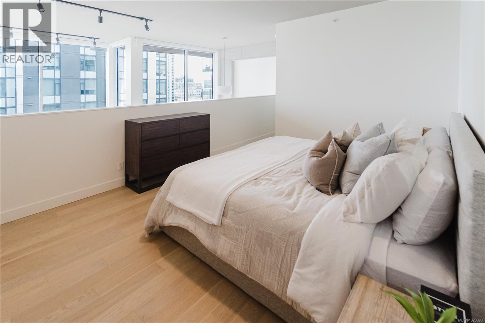 515 989 Johnson St, Victoria, British Columbia  V8V 0E3 - Photo 25 - 1023893