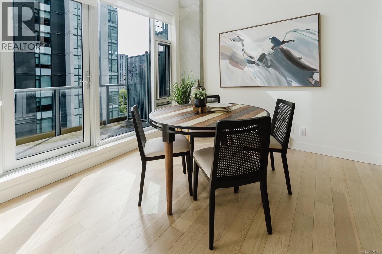 515 989 Johnson St, Victoria, British Columbia  V8V 0E3 - Photo 9 - 1023893