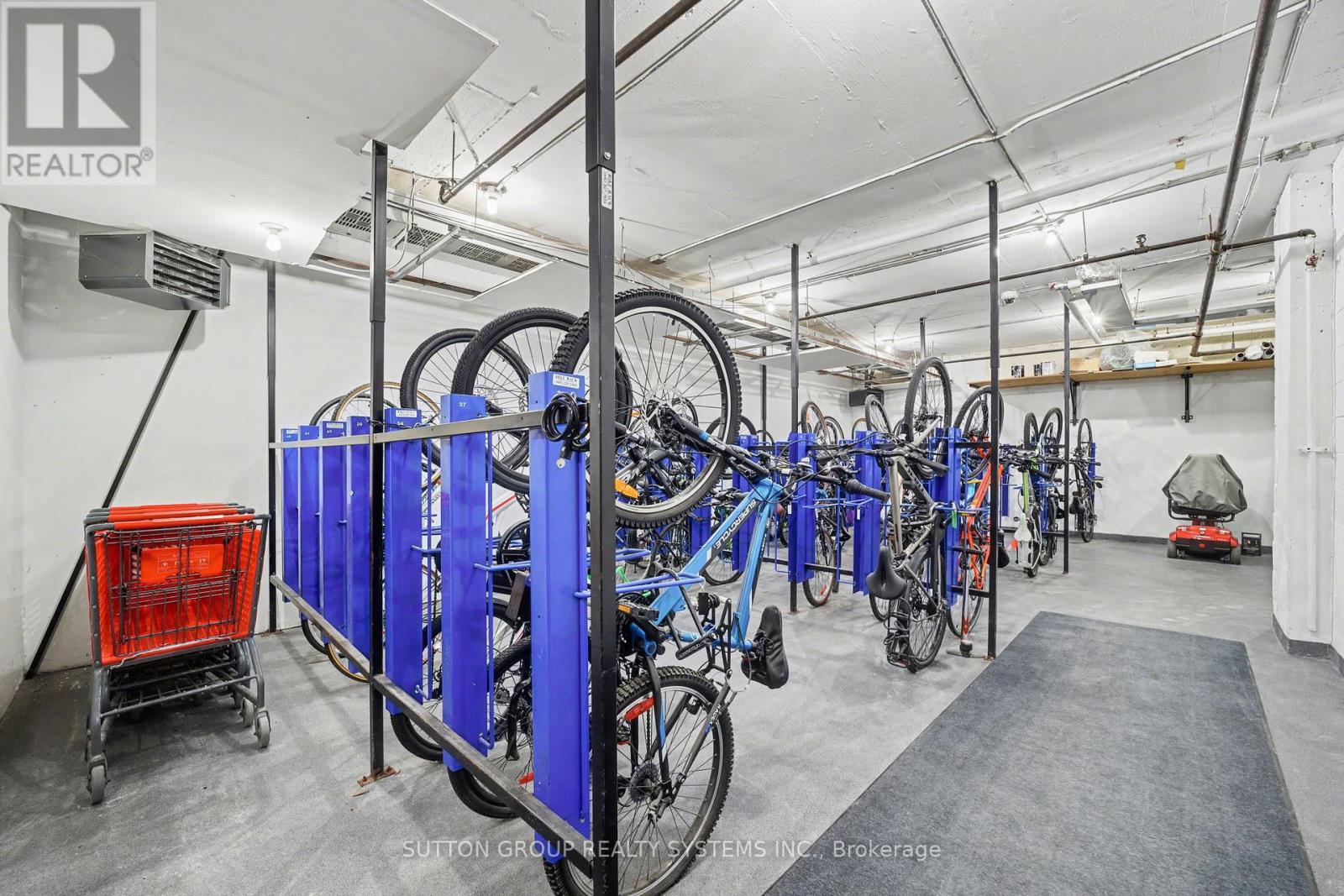 403 - 965 Inverhouse Drive, Mississauga, Ontario  L5J 4B4 - Photo 25 - W12723324