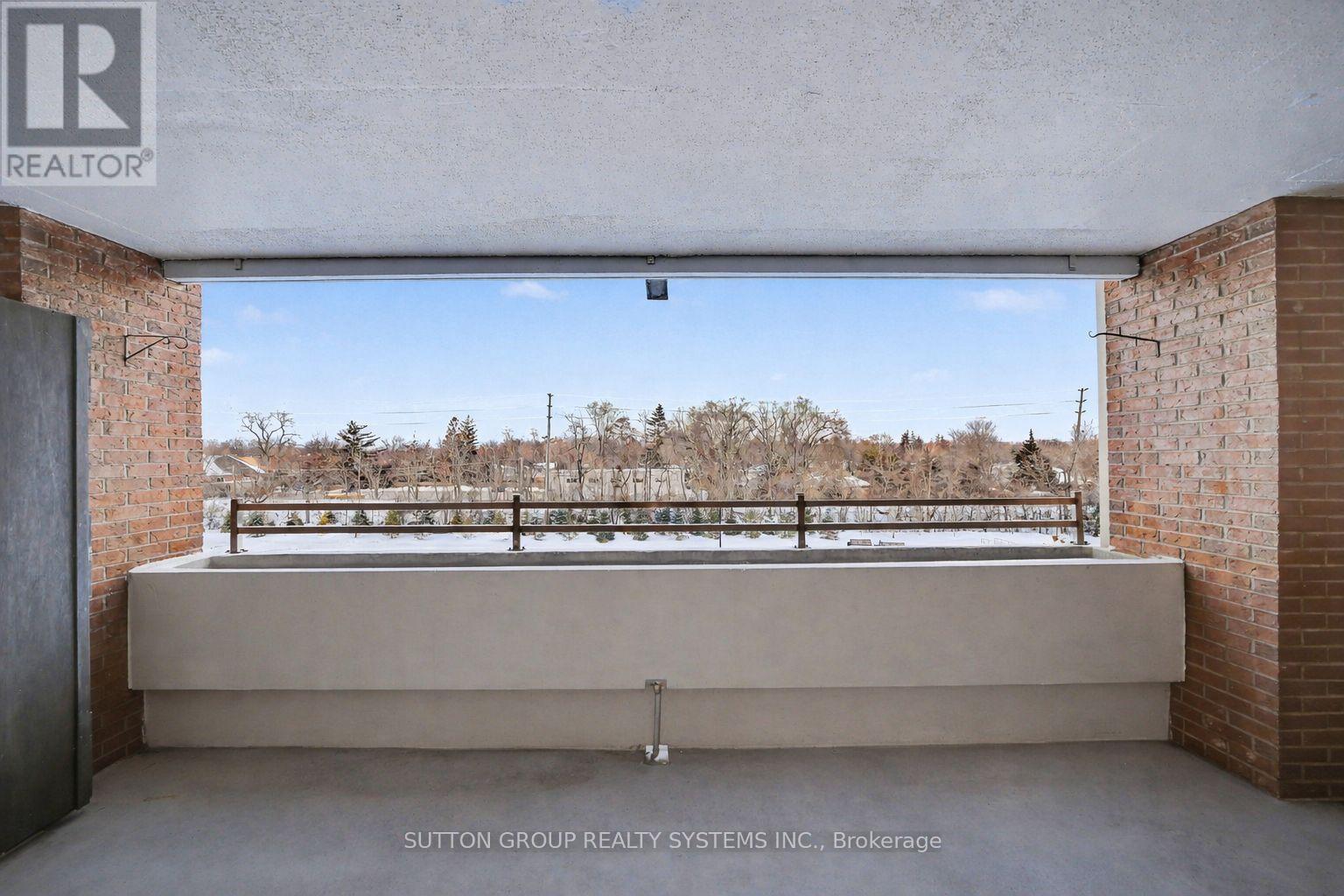 403 - 965 Inverhouse Drive, Mississauga, Ontario  L5J 4B4 - Photo 4 - W12723324