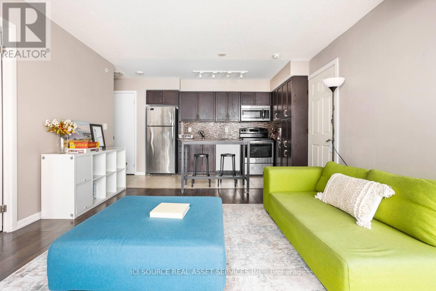 1904 - 830 Lawrence Avenue W, Toronto, Ontario  M6A 0B6 - Photo 3 - W12723336