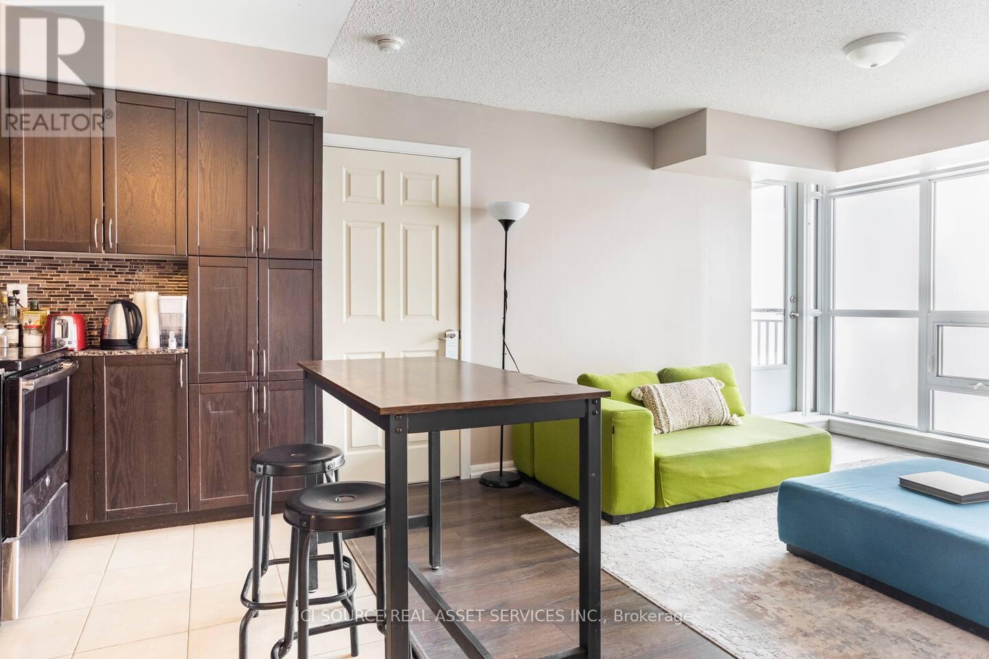 1904 - 830 Lawrence Avenue W, Toronto, Ontario  M6A 0B6 - Photo 5 - W12723336