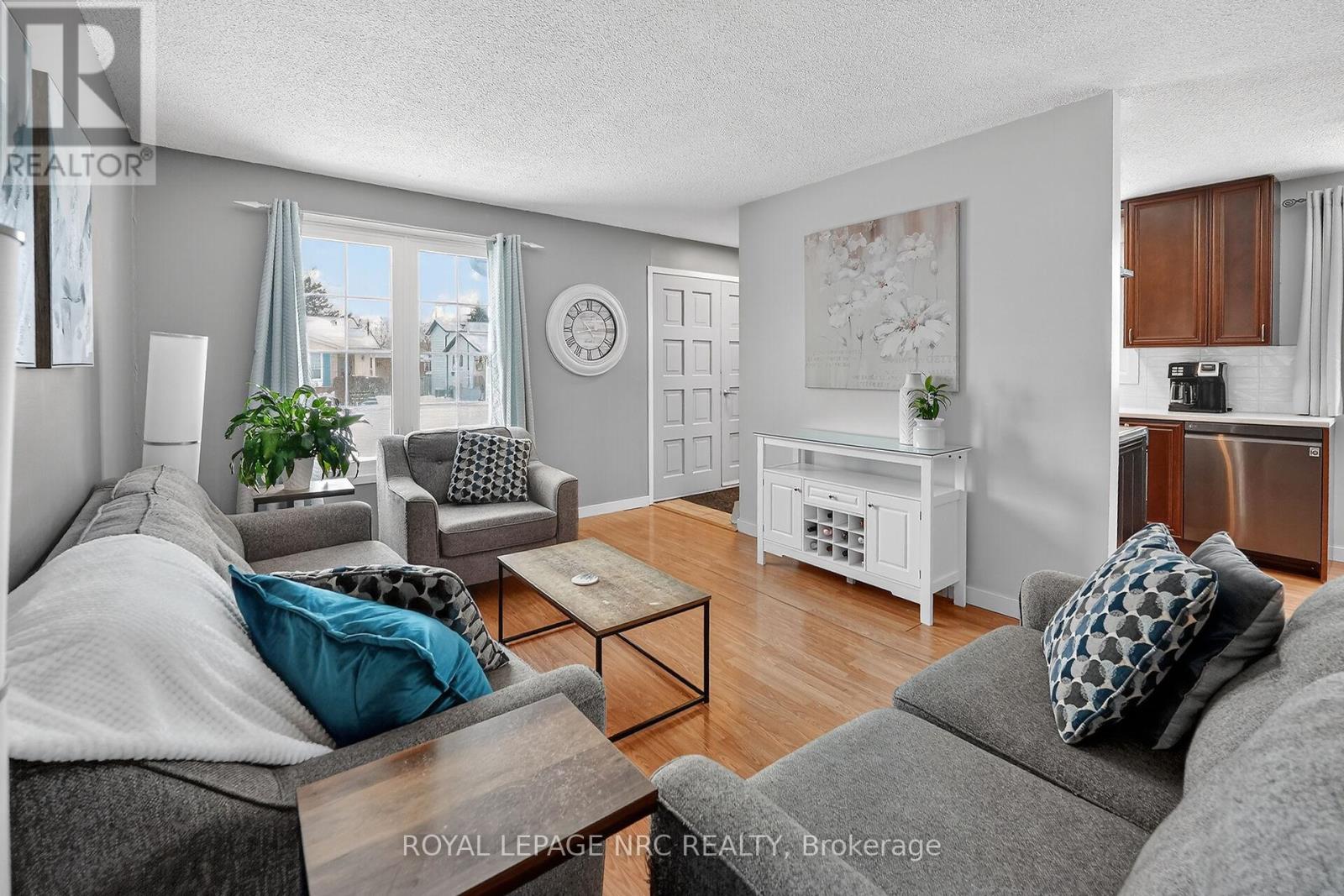 53 Allan Drive, St. Catharines, Ontario  L2N 1G1 - Photo 1 - X12723276