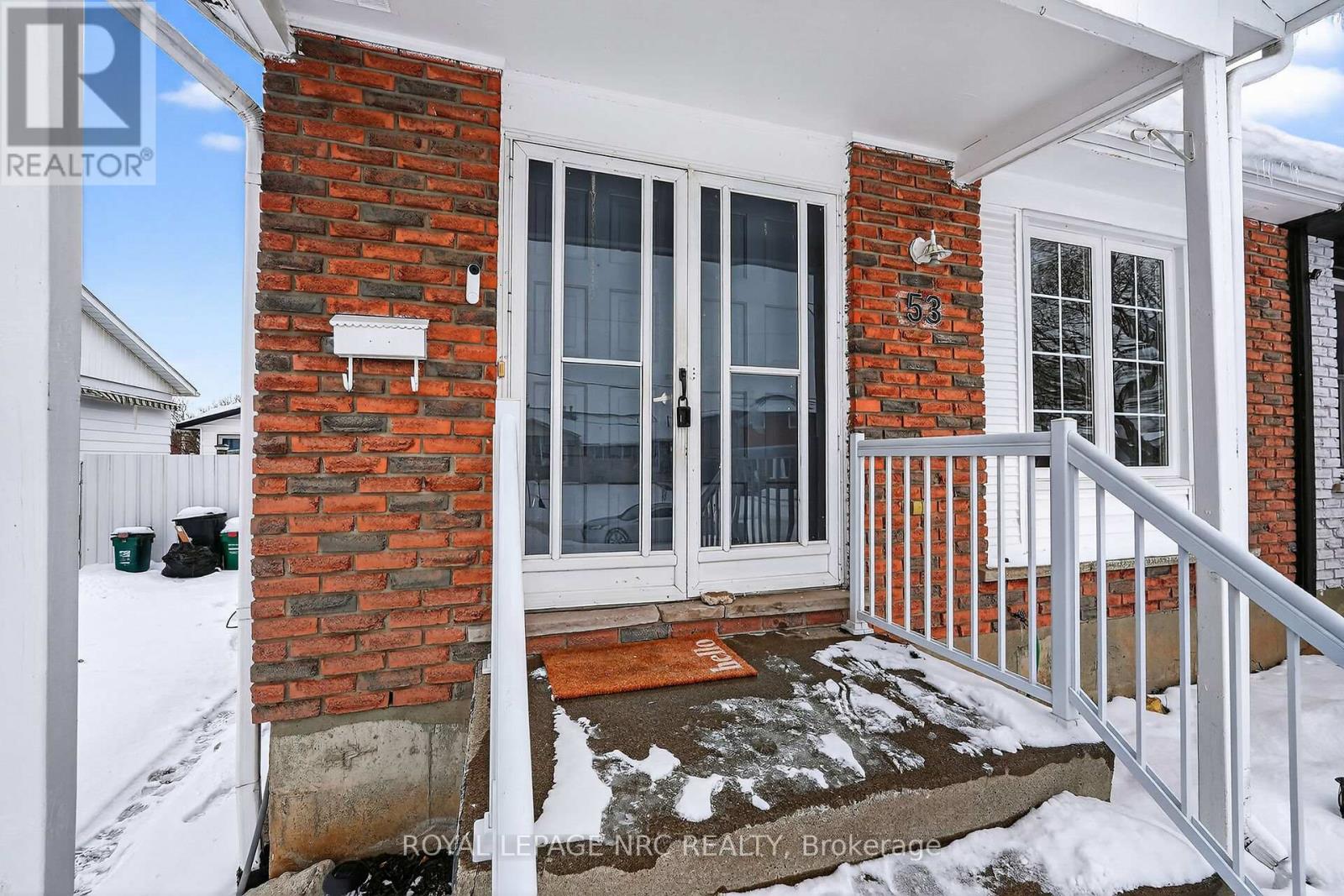 53 Allan Drive, St. Catharines, Ontario  L2N 1G1 - Photo 3 - X12723276