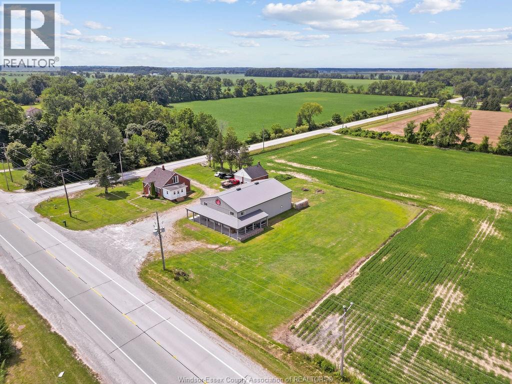 MLS# 26001655: 3001 DIVISION ROAD North, Kingsville, Canada