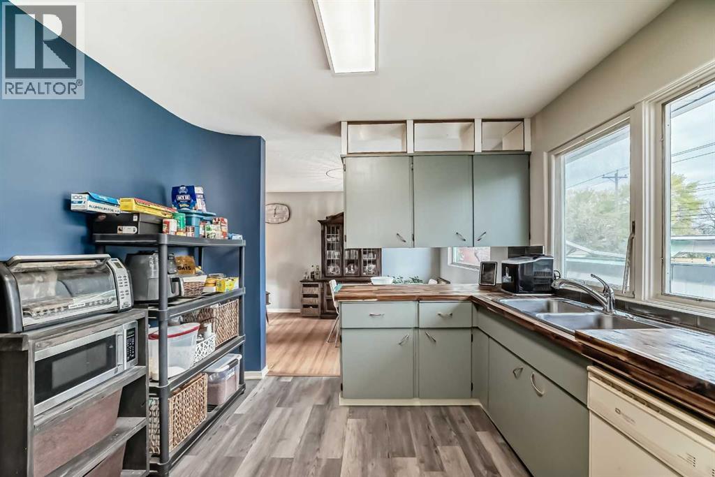 126 Springwood Drive Sw, Calgary, Alberta  T2W 0K5 - Photo 20 - A2261893