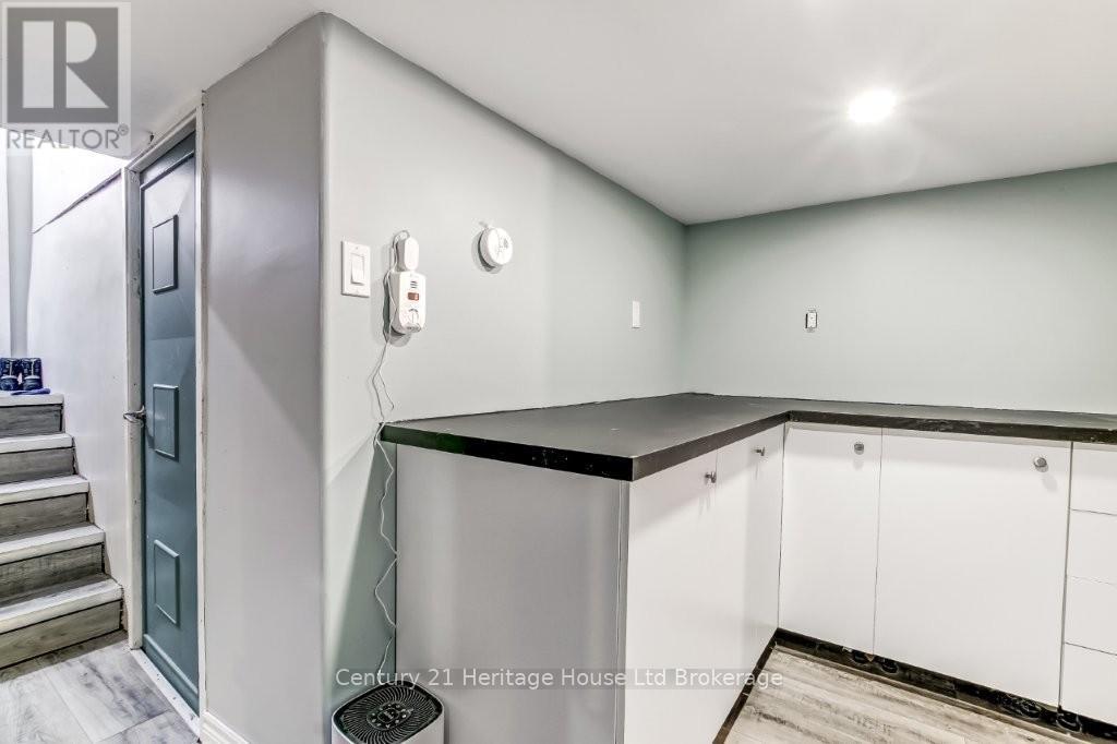 87 Bay Street, Woodstock, Ontario  N4S 3K7 - Photo 21 - X12723368