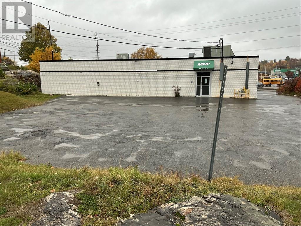 1970 Paris Street, Sudbury, Ontario  P3E 3C8 - Photo 2 - 2125993