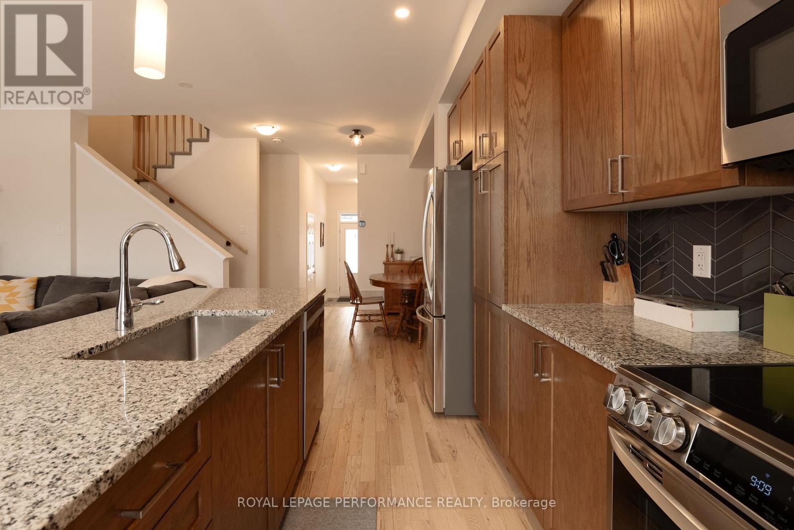 714 Petanque Crescent, Ottawa, Ontario  K4A 5L7 - Photo 7 - X12723366