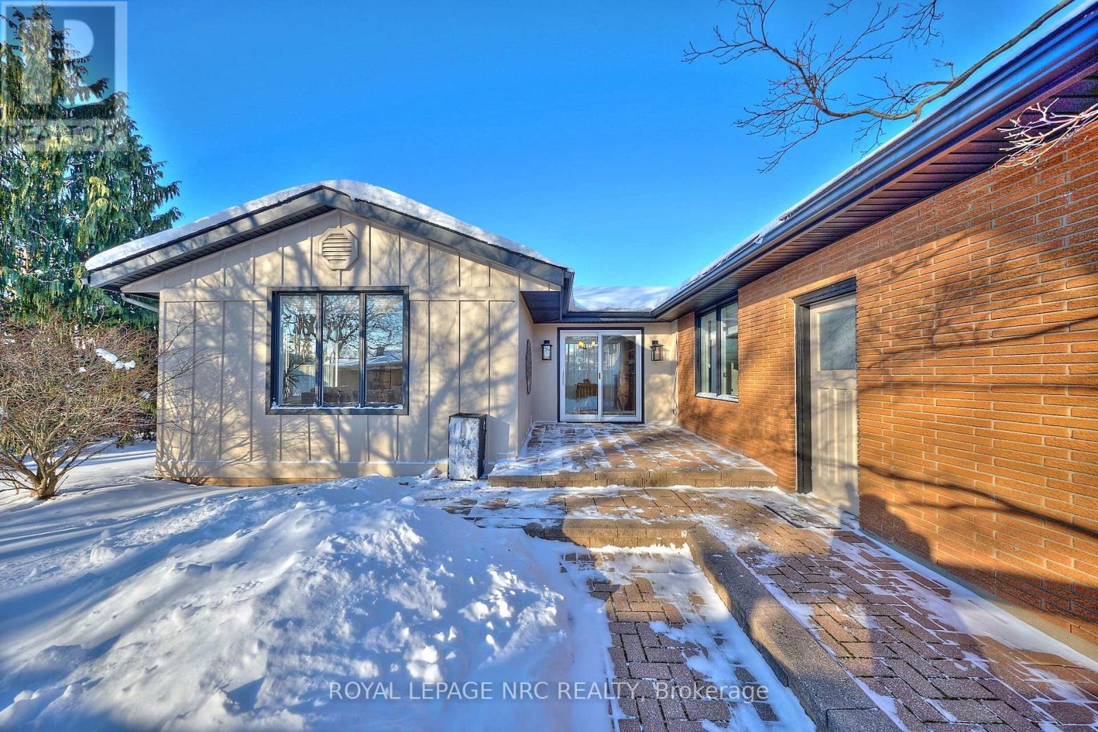 8143 Sarah Street, Niagara Falls, Ontario  L2G 6T9 - Photo 6 - X12723346