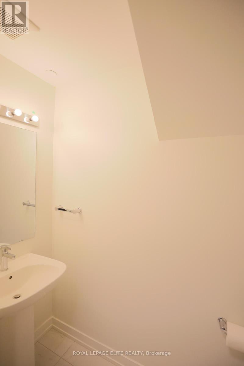 7 - 3546 Colonial Drive, Mississauga, Ontario  L5L 0C1 - Photo 8 - W12645322