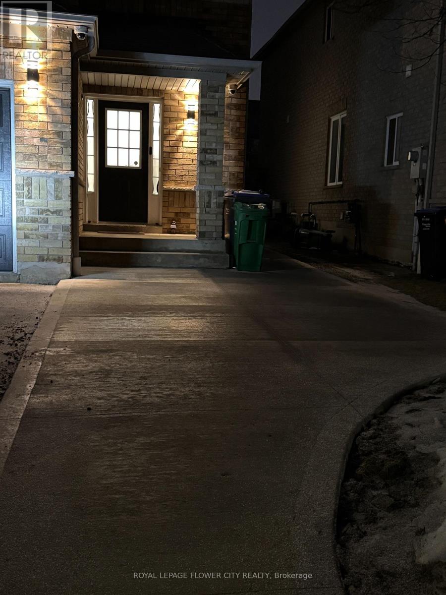 Basement - 3310 Southwick Street, Mississauga, Ontario  L5M 7K9 - Photo 4 - W12722980