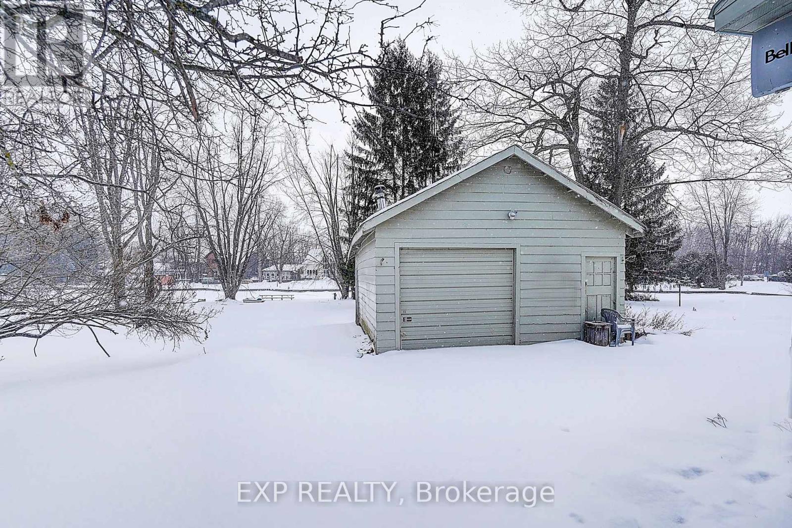 31 Ridge Avenue, Ramara, Ontario  L0K 1B0 - Photo 21 - S12723358