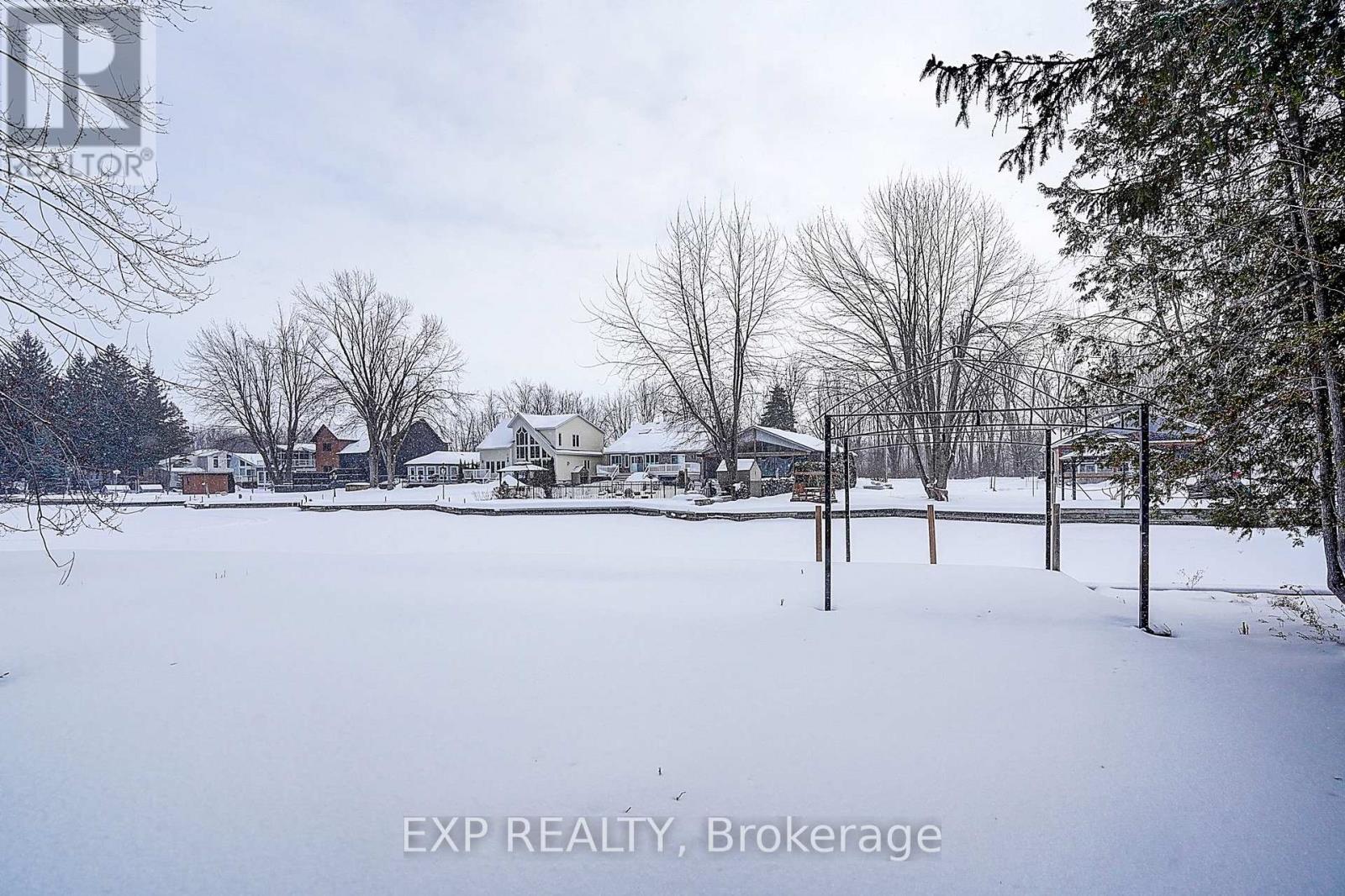 31 Ridge Avenue, Ramara, Ontario  L0K 1B0 - Photo 25 - S12723358