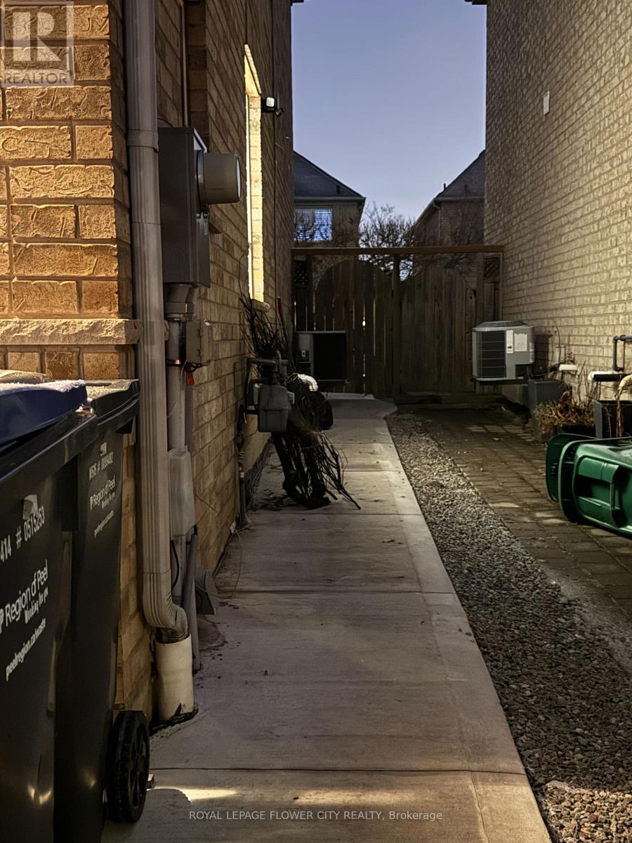 Basement - 3310 Southwick Street, Mississauga, Ontario  L5M 7K9 - Photo 6 - W12722980