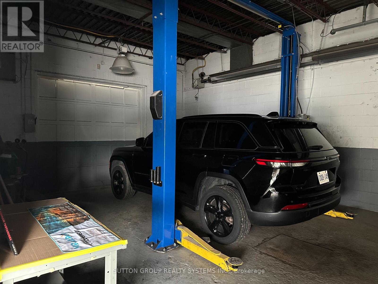 25 & 29 Milford Avenue, Toronto, Ontario  M6M 2W1 - Photo 10 - W12723356