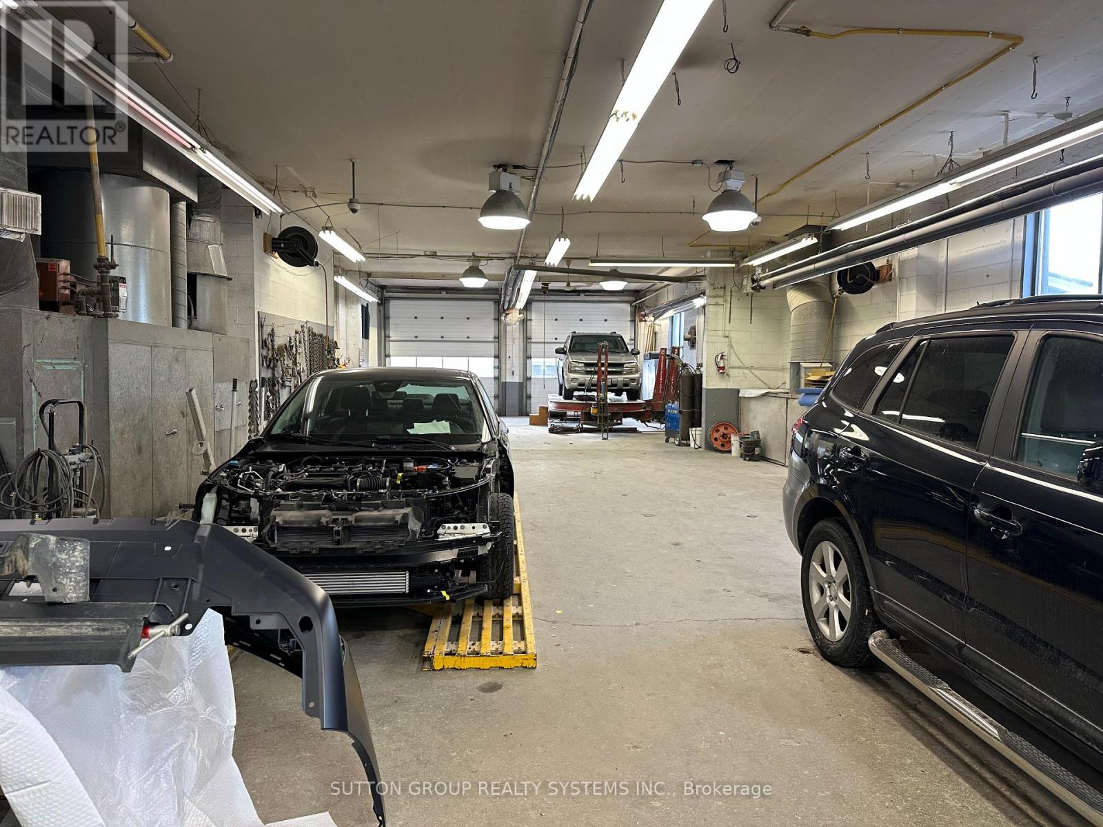 25 & 29 Milford Avenue, Toronto, Ontario  M6M 2W1 - Photo 4 - W12723356