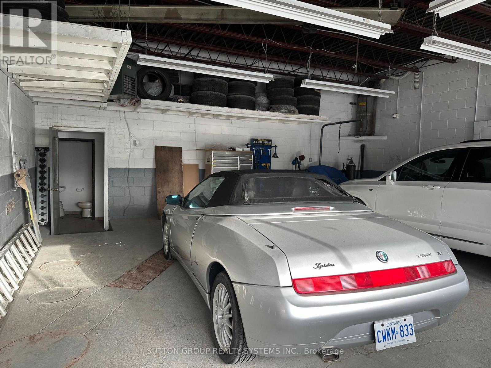 25 & 29 Milford Avenue, Toronto, Ontario  M6M 2W1 - Photo 9 - W12723356