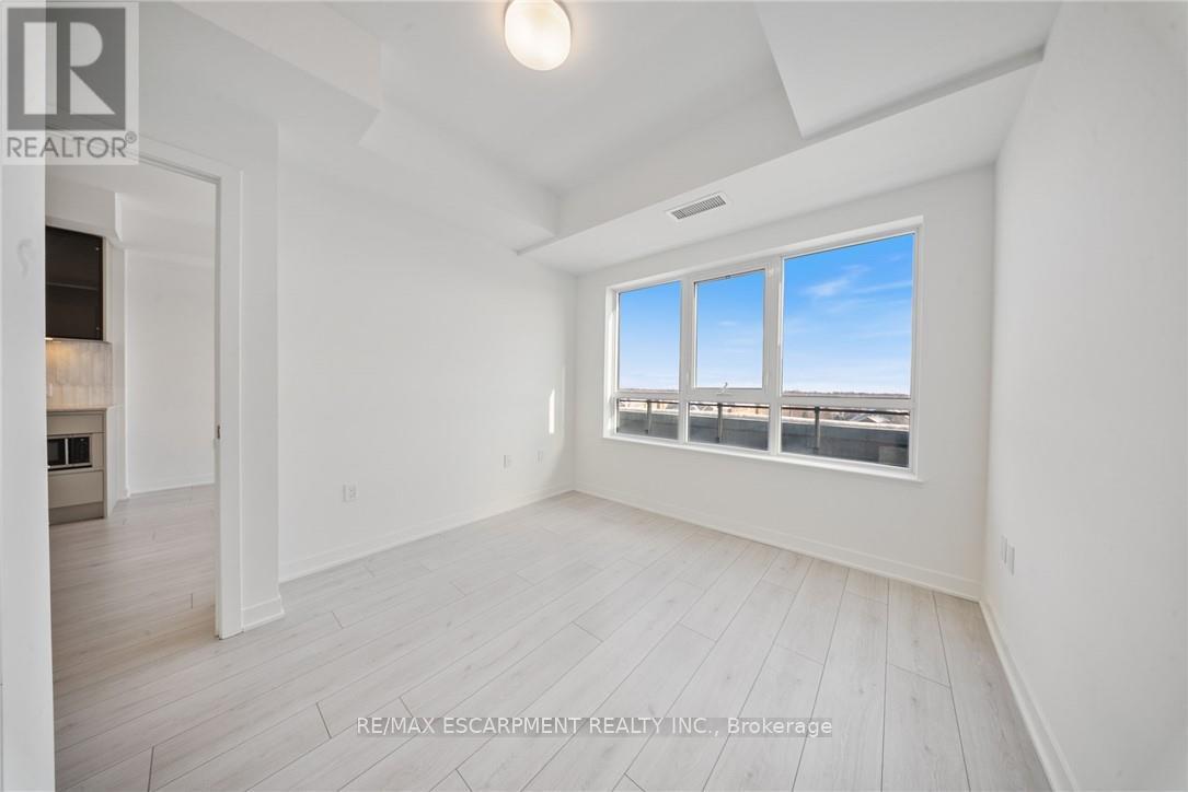 414 - 395 Dundas Street W, Oakville, Ontario  L6M 5R8 - Photo 10 - W12723372