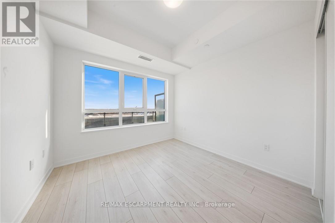 414 - 395 Dundas Street W, Oakville, Ontario  L6M 5R8 - Photo 12 - W12723372