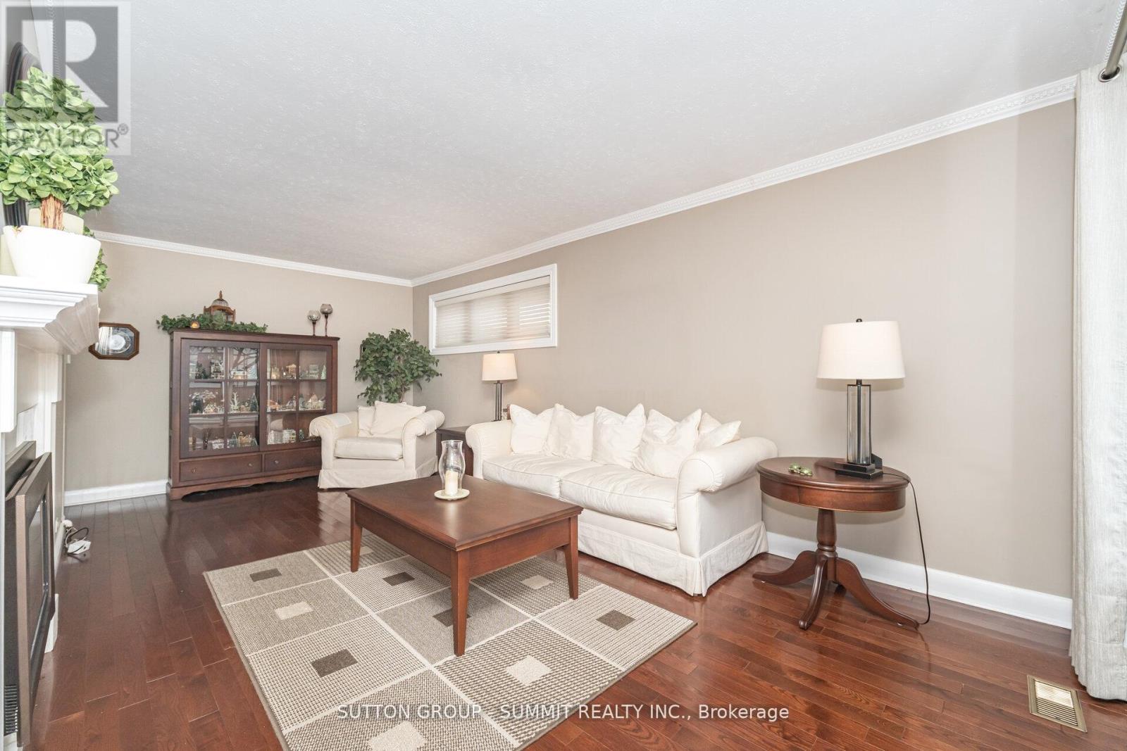 25 Sora Drive, Mississauga, Ontario  L5M 1B3 - Photo 14 - W12723386